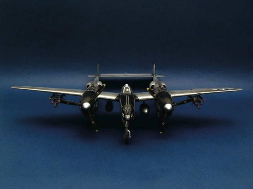 Lockheed P-38L-5-LO Lightning | 02227 | Trumpeter | 1:32