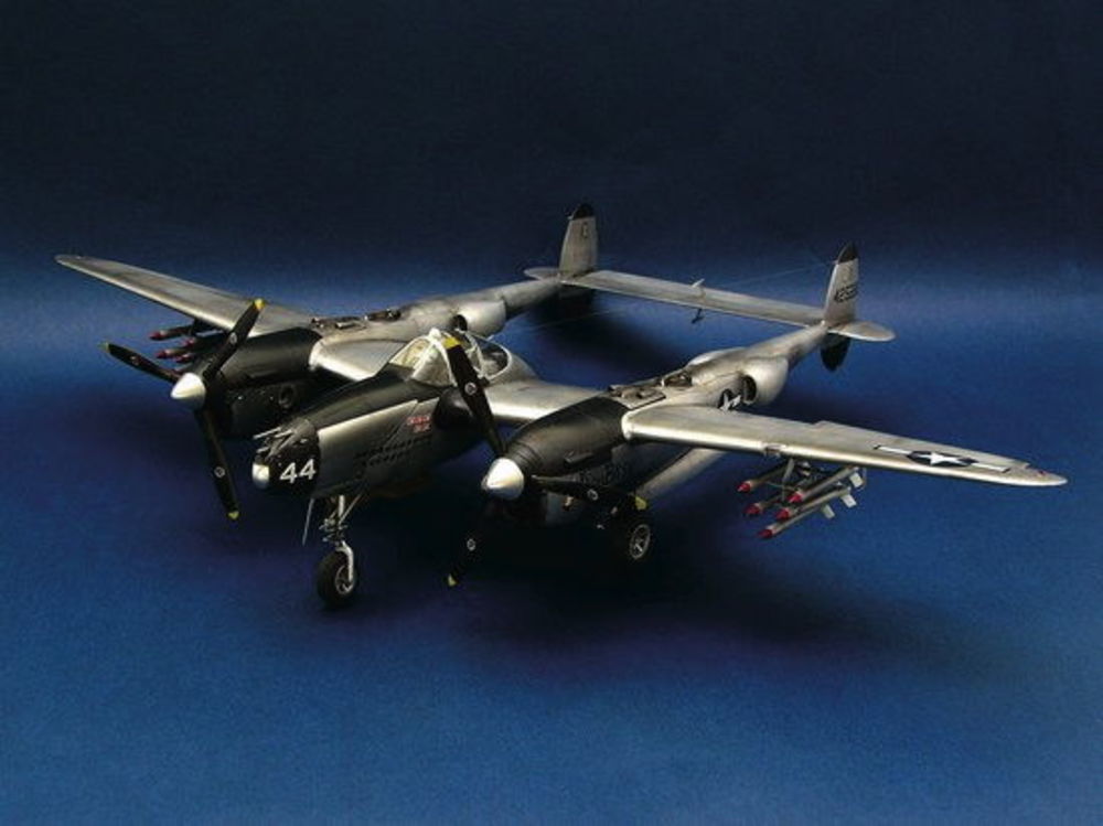 Lockheed P-38L-5-LO Lightning | 02227 | Trumpeter | 1:32